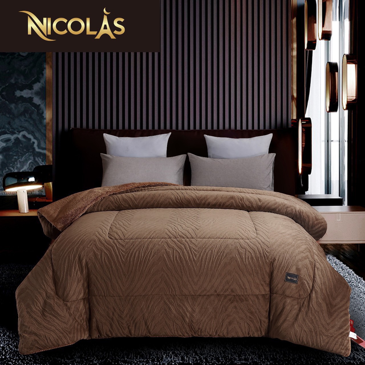 Chăn lông cừu Pháp Nicolas Cao Cấp Chăn lông cừu Pháp Nicolas màu nâu tây phú quý, sang trọng, mang đến cảm giác thịnh vượng, may mắn.