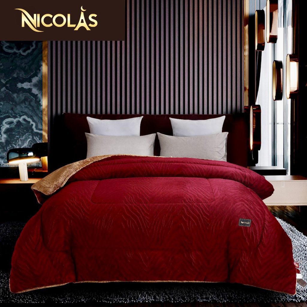 Chăn lông cừu Pháp Nicolas Cao Cấp Chăn lông cừu Pháp Nicolas, mịn màng, ấm áp.