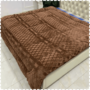 Chăn lông thỏ COCO có màu trắng tinh khiết, kích thước rộng rãi 2m x 2,3m